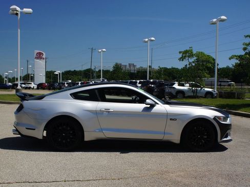 Used 2015 Ford Mustang GT Premium w/ GT Performance Package RWD image 17