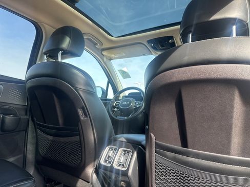 Used 2022 Kia Sorento SX image 36