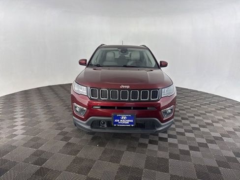 Used 2020 Jeep Compass Latitude image 2