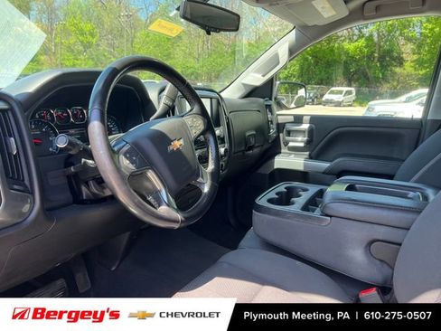 Used 2018 Chevrolet Silverado 1500 LT w/ All Star Edition AWD/4WD image 3