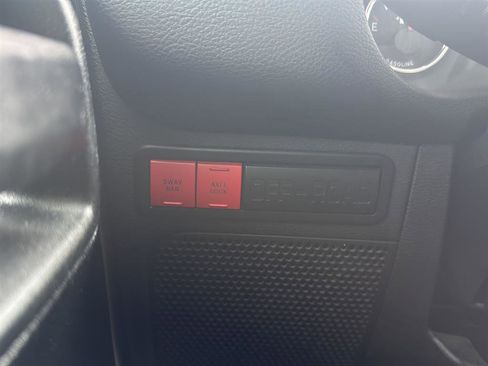 Used 2018 Jeep Wrangler Unlimited Rubicon AWD/4WD image 9