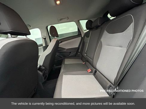 Used 2022 Volkswagen Taos S image 12