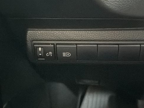 Used 2021 Toyota Corolla XSE FWD image 28