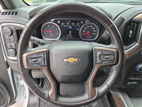 Used 2022 Chevrolet Silverado 2500 High Country w/ Safety Package II AWD/4WD image 21