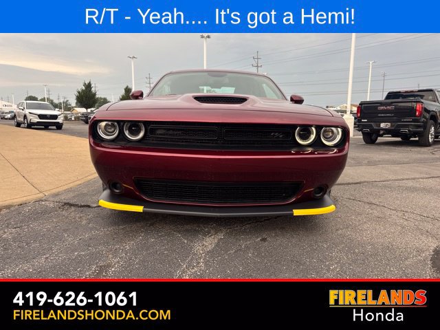 Used 2023 Dodge Challenger R/T w/ Blacktop Package RWD image 9
