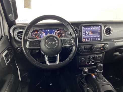 Used 2019 Jeep Wrangler Unlimited Sahara w/ Quick Order Package 24M Moab AWD/4WD image 20