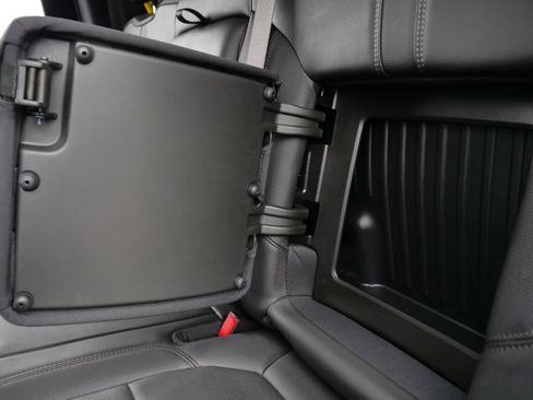 Used 2022 Chevrolet Silverado 3500 High Country image 29