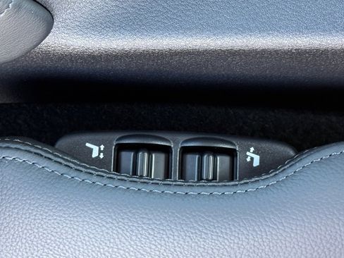 Used 2026 Nissan Z Performance w/ Floor Mat Package image 18