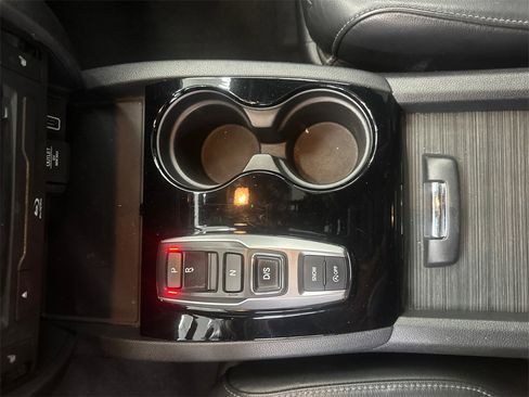 Used 2019 Honda Pilot Touring image 34