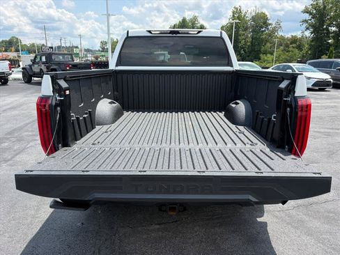 Used 2025 Toyota Tundra Limited w/ TRD Off-Road Package AWD/4WD image 30