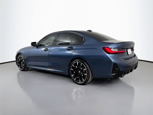Used 2026 BMW 330i Sedan w/ M Sport Package RWD image 8