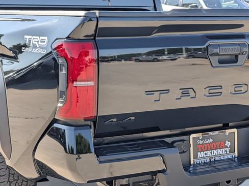 Used 2024 Toyota Tacoma TRD Off-Road AWD/4WD image 8