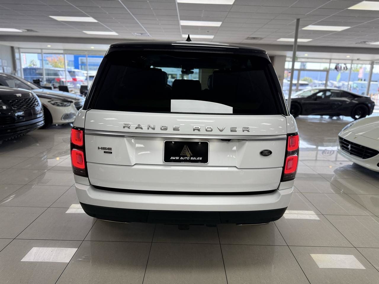 Used 2020 Land Rover Range Rover Long Wheelbase HSE AWD/4WD image 5