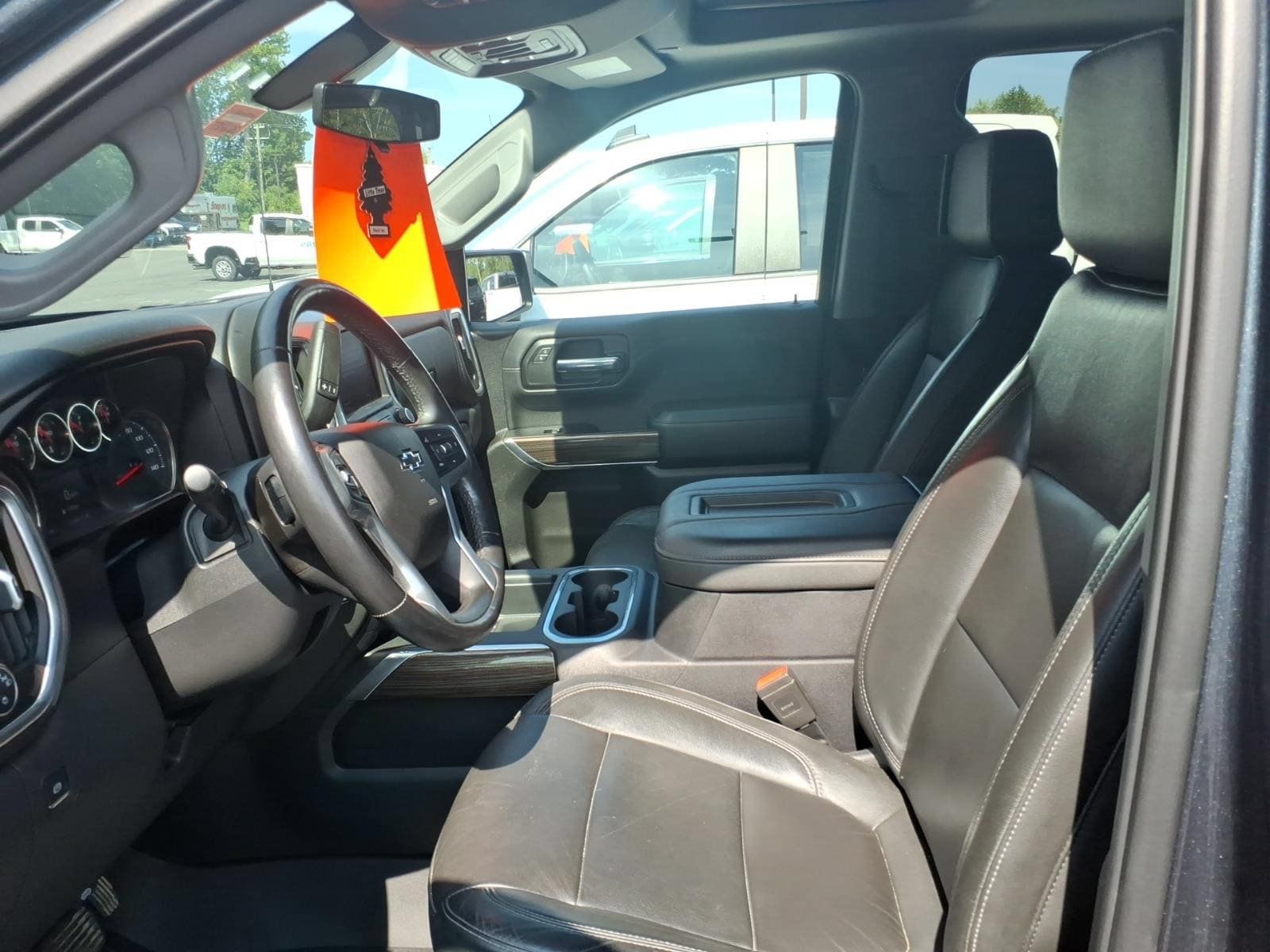 Used 2020 Chevrolet Silverado 1500 LT Trail Boss AWD/4WD image 7