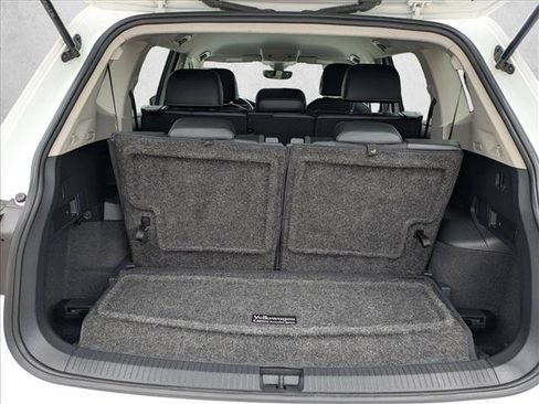 Used 2022 Volkswagen Tiguan SE FWD image 6