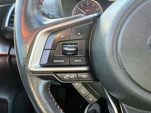 Used 2020 Subaru Crosstrek 2.0i Limited w/ Moonroof Package w/Navigation image 22