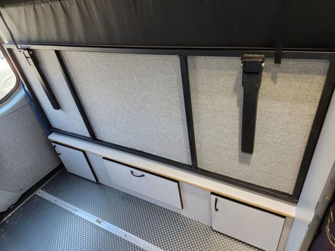 Used 2024 Mercedes-Benz Sprinter 2500 image 10