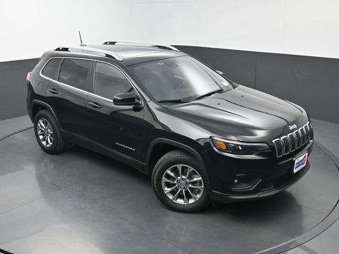 Used 2021 Jeep Cherokee Latitude Lux w/ Sun & Sound Group image 30