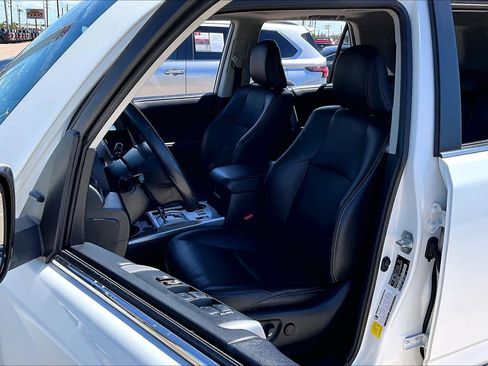 Used 2023 Toyota 4Runner Limited image 8