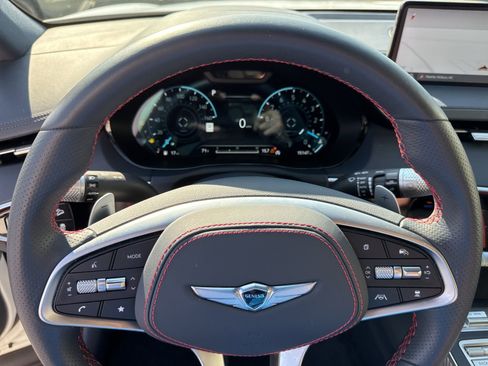 Used 2024 Genesis GV70 2.5T w/ Sport Prestige Package image 34