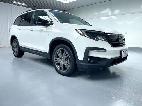 Used 2022 Honda Pilot Sport image 1