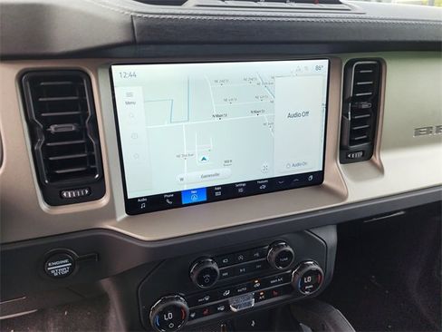 New 2025 Ford Bronco Outer Banks w/ Sasquatch Package image 18