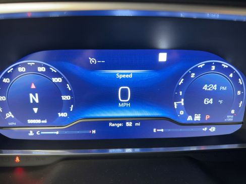 Used 2022 Chevrolet Tahoe RST w/ Luxury Package image 18