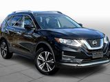 Used 2020 Nissan Rogue SV w/ Premium Package image 2
