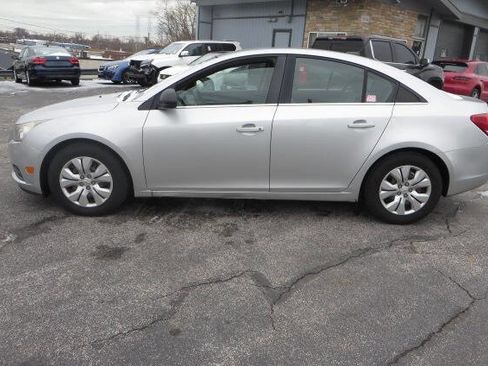 Used 2012 Chevrolet Cruze LS image 6
