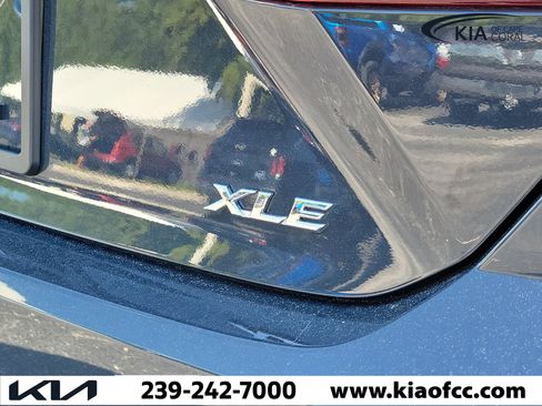 Used 2025 Toyota Camry XLE FWD image 10