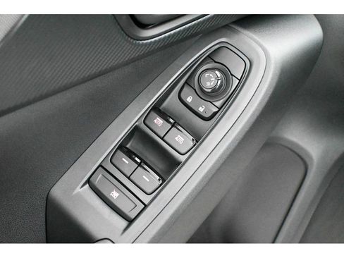 New 2025 Subaru Crosstrek 2.0i Premium image 15