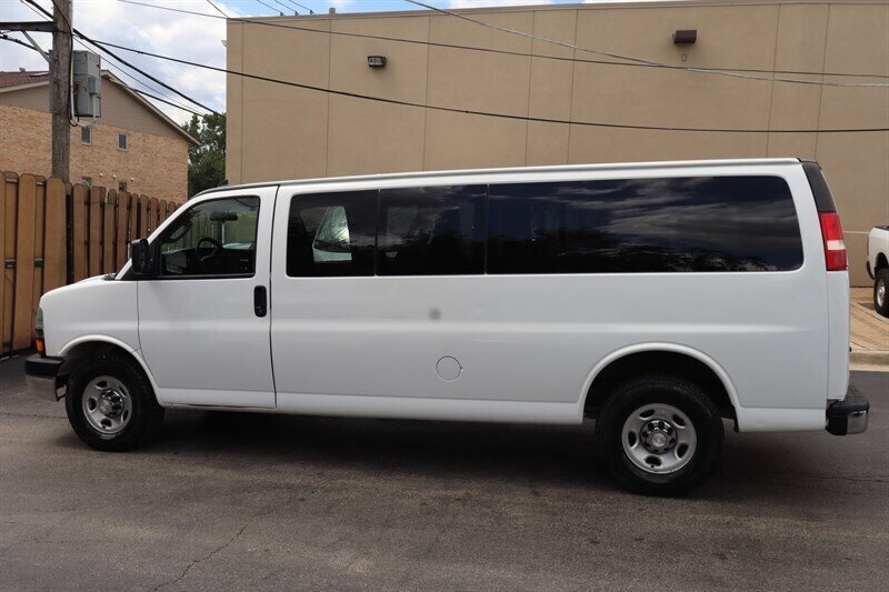 Used 2018 Chevrolet Express 3500 LT w/ LT Preferred Equipment Group RWD image 4