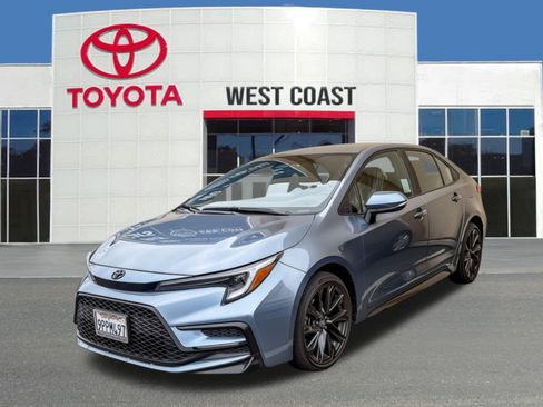Certified 2024 Toyota Corolla SE FWD image 1
