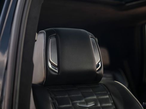 Used 2025 Cadillac Escalade V AWD/4WD image 52