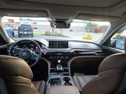 Used 2023 Acura MDX SH-AWD w/ Technology Package image 15