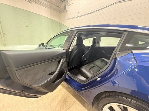 Used 2019 Tesla Model 3 Standard Range Plus RWD image 32