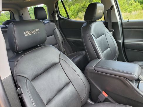 Used 2019 GMC Acadia SLT w/ Black Edition AWD/4WD image 38