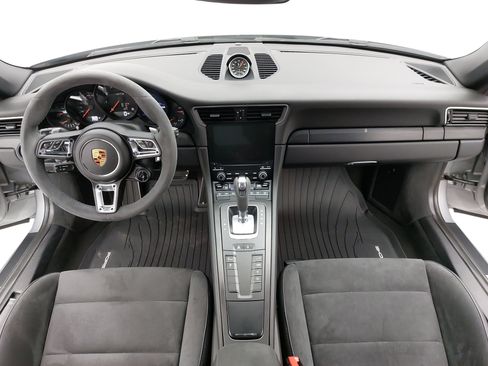 Certified 2019 Porsche 911 GT3 RS image 11