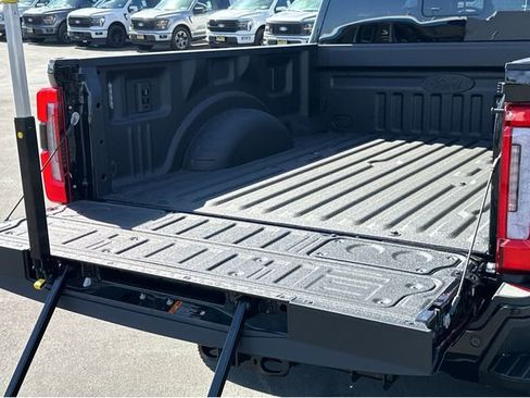 New 2026 Ford F250 Platinum image 19
