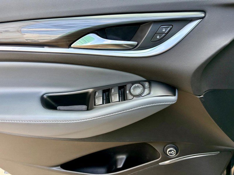 Used 2023 Buick Enclave Essence w/ Experience Buick Package FWD image 18