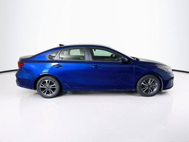 Used 2024 Kia Forte LXS FWD image 4