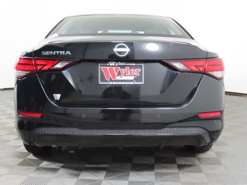 Certified 2025 Nissan Sentra S image 38