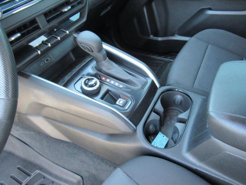 Used 2023 Chevrolet Colorado Trail Boss w/ LPO, Dark Essentials Package AWD/4WD image 19