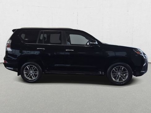 Used 2022 Lexus GX 460 Premium w/ Premium Package image 4
