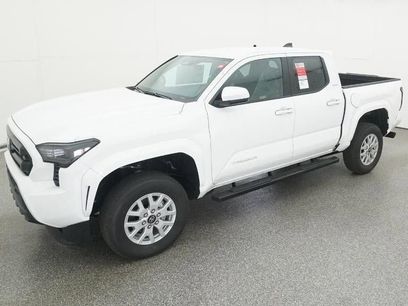 New 2025 Toyota Tacoma SR5