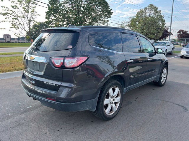 Used 2016 Chevrolet Traverse LT w/ Style and Technology Package FWD image 5