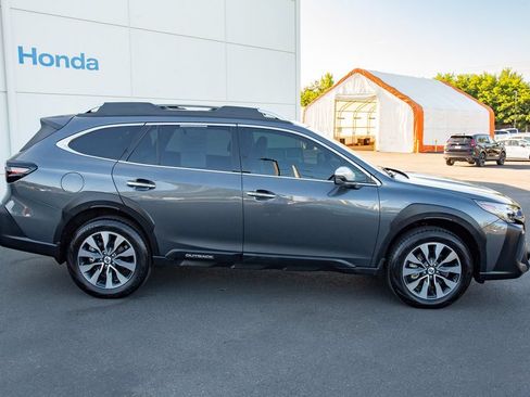 Used 2024 Subaru Outback Touring XT AWD/4WD image 16