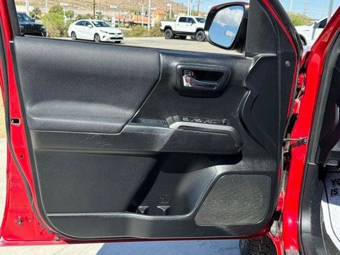 Used 2019 Toyota Tacoma TRD Sport w/ Technology Package RWD image 28
