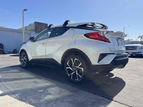 Used 2019 Toyota C-HR XLE image 6