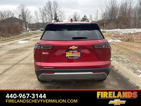 New 2026 Chevrolet Equinox LT w/ Convenience Package II image 8